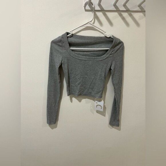Commense NWT Grey Fall Chic Ribbed Knit Long Sleeve Cropped Top Women XS - Picture 2 of 7